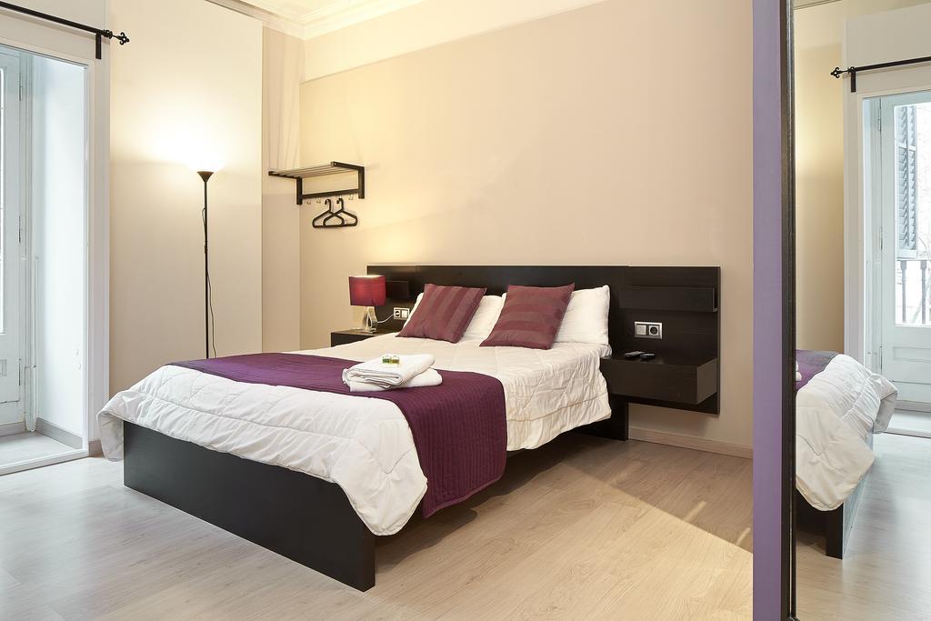 Hotel Brustar Centric Barcellona Esterno foto