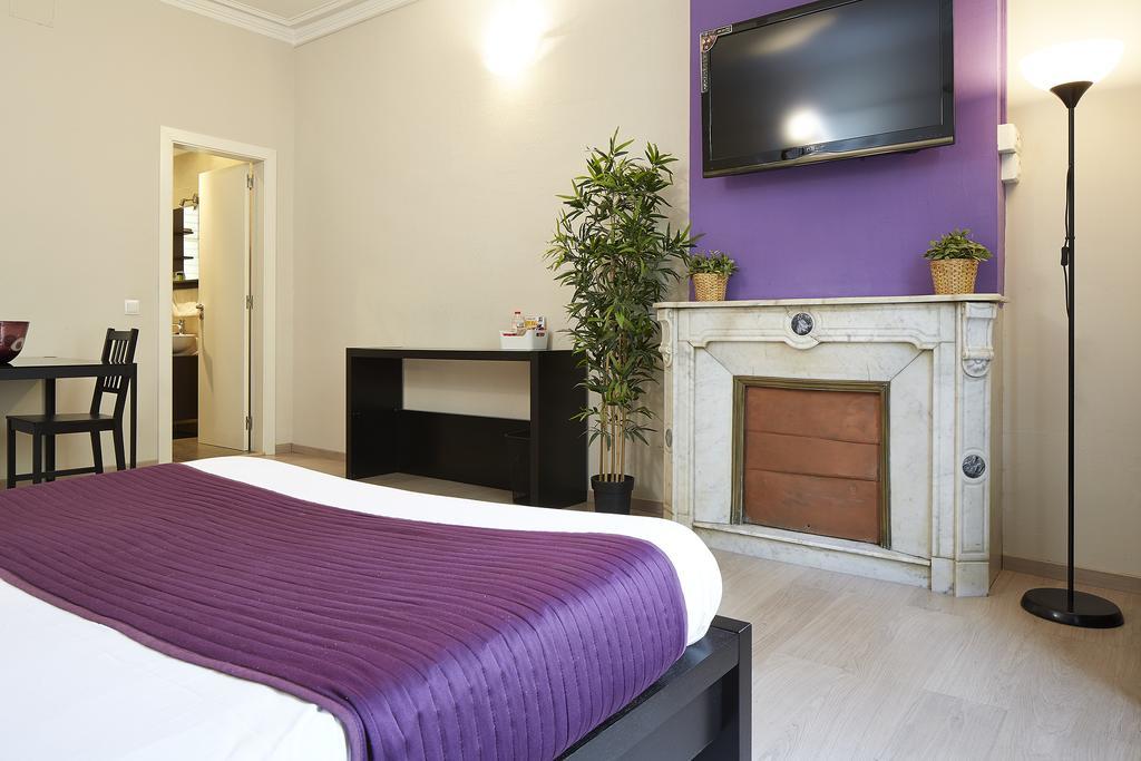 Hotel Brustar Centric Barcellona Esterno foto